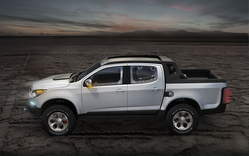 Illustration for article titled Chevy Colorado Rally Concept's a forbidden Hilux fighter